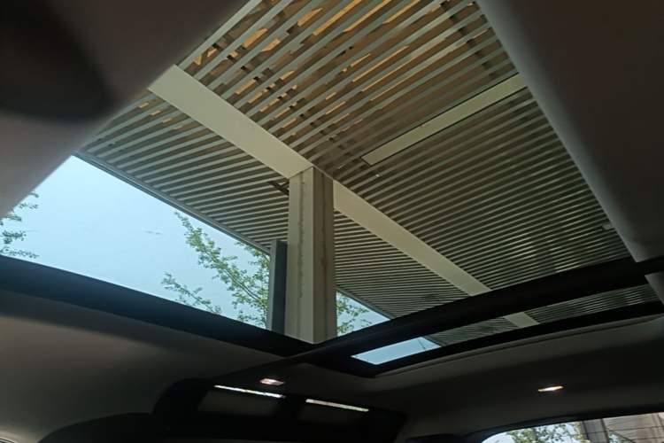 Used Land Rover Defender 2024 90 3.0T P400 HSE Headliner