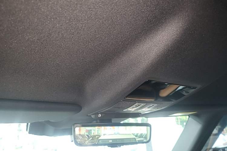 Used Land Rover Defender 2024 110 3.0T P400 X-DYNAMIC HSE Headliner