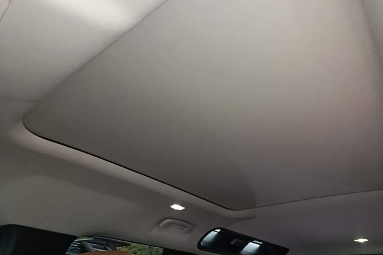 Used Land Rover Defender 2024 110 3.0T P400 Dark Edition Headliner