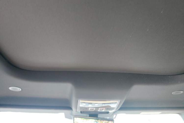 Used Land Rover Defender 2024 110 3.0T P400 X-DYNAMIC HSE Headliner