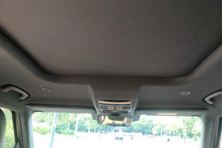 Used Land Rover Defender 2024 110 3.0T P400 X-DYNAMIC HSE Headliner