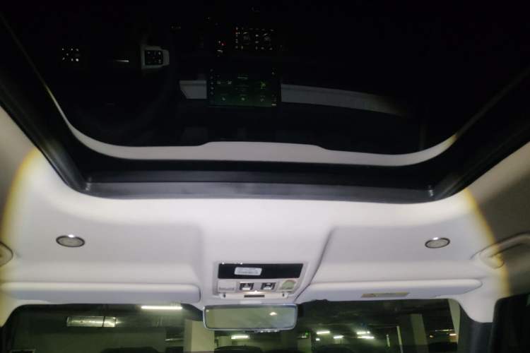 Used Land Rover Defender 2024 110 3.0T P400 XS Headliner