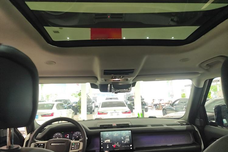 Used Land Rover Defender 2024 110 3.0T P400 Dark Edition Headliner