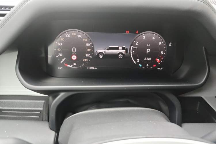 Used Land Rover Defender 2024 110 3.0T P400 X-DYNAMIC HSE Instrument Cluster