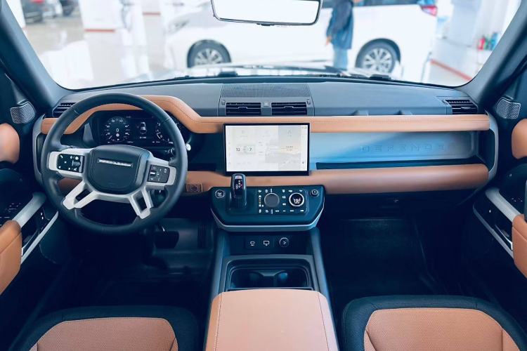 Used Land Rover Defender 2024 110 3.0T P400 X-DYNAMIC HSE Interior 1