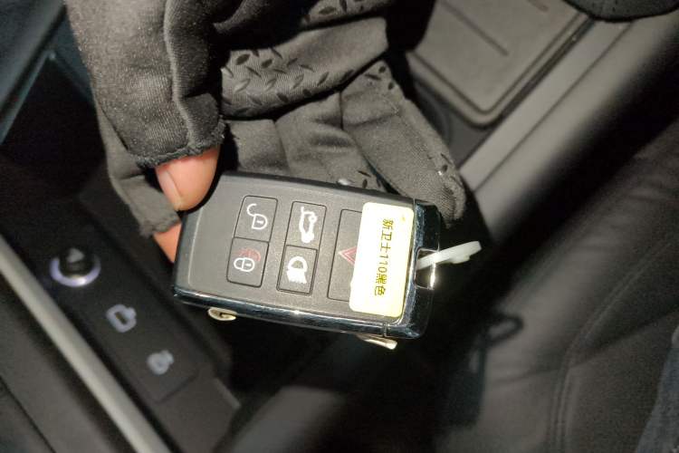 Used Land Rover Defender 2024 110 3.0T P400 XS Interior 1