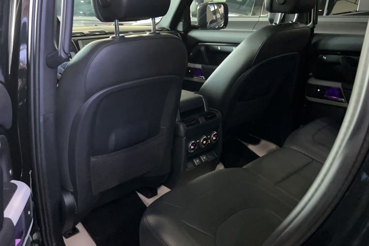 Used Land Rover Defender 2024 110 3.0T P400 XS Interior 2