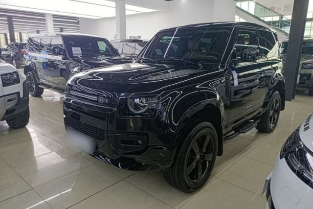 Land Rover Defender 2024 90 3.0T P400 HSE с пробегом