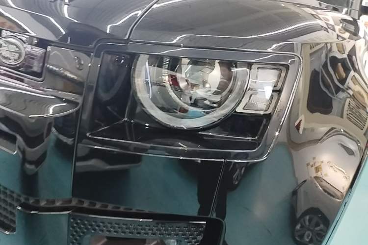 Used Land Rover Defender 2024 110 3.0T P400 X-DYNAMIC HSE Left Front Headlight