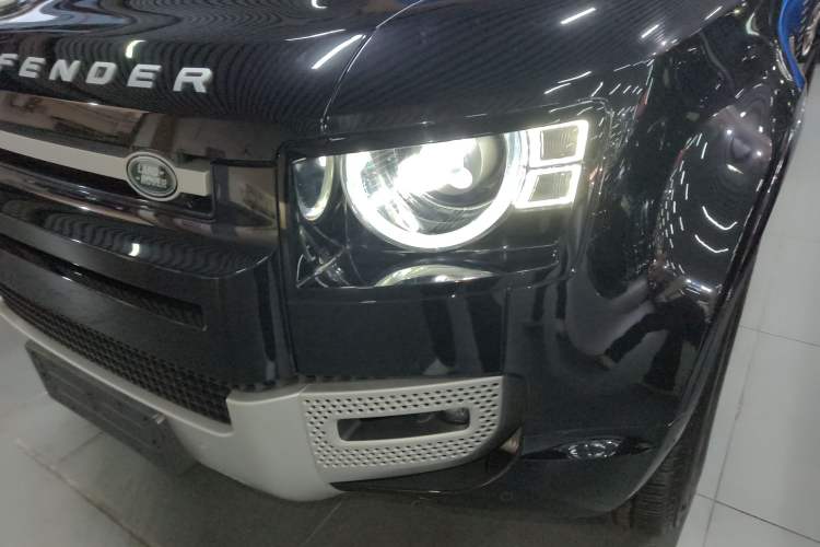 Used Land Rover Defender 2024 110 3.0T P400 XS Left Front Headlight