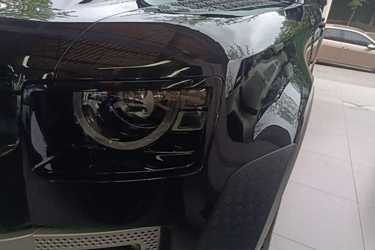 Used Land Rover Defender 2024 110 3.0T P400 Dark Edition Left Front Headlight