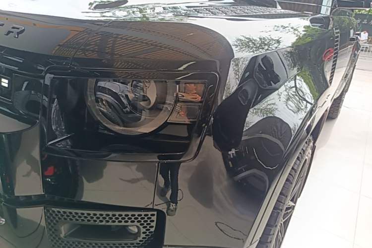 Used Land Rover Defender 2024 110 3.0T P400 X-DYNAMIC HSE Left Front Headlight