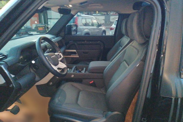 Used Land Rover Defender 2024 90 2.0T P300 S Left Front Seat