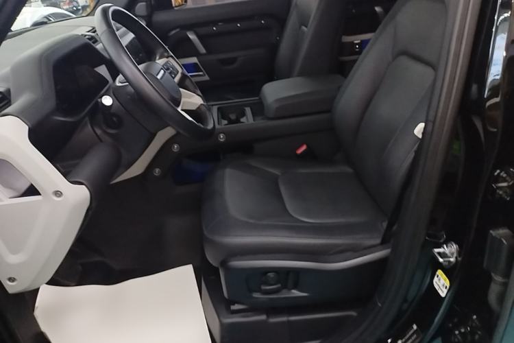 Used Land Rover Defender 2024 110 3.0T P400 X-DYNAMIC HSE Left Front Seat