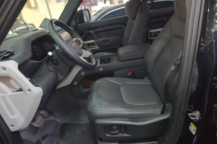 Used Land Rover Defender 2024 110 3.0T P400 XS Left Front Seat