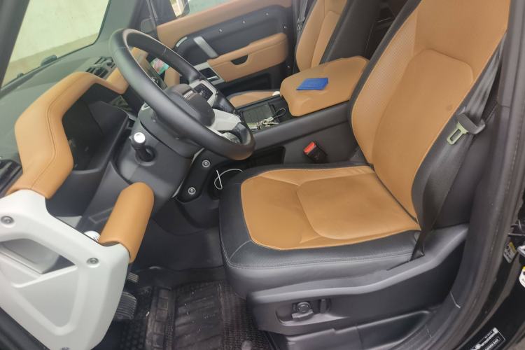 Used Land Rover Defender 2024 110 3.0T P400 X-DYNAMIC HSE Left Front Seat