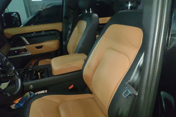 Used Land Rover Defender 2024 110 3.0T P400 X-DYNAMIC HSE Left Front Seat