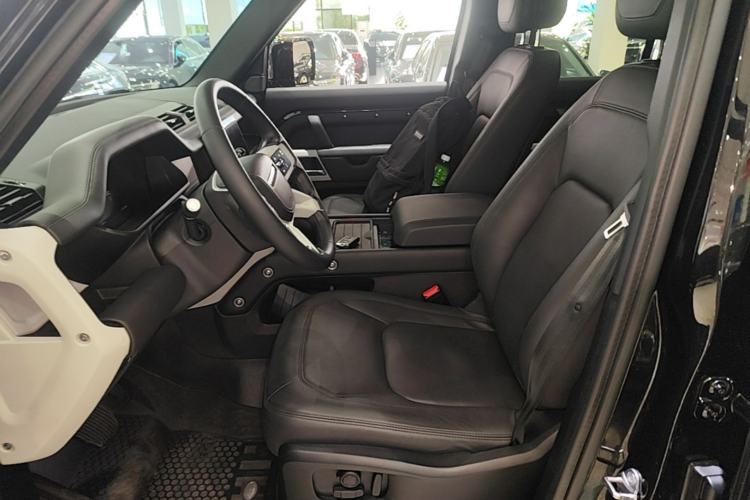 Used Land Rover Defender 2024 110 3.0T P400 Dark Edition Left Front Seat