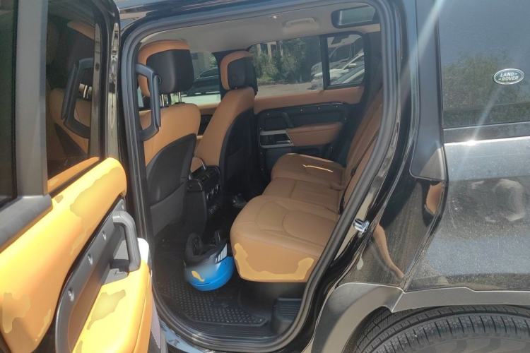 Used Land Rover Defender 2024 110 3.0T P400 Dark Edition Left Rear Seat