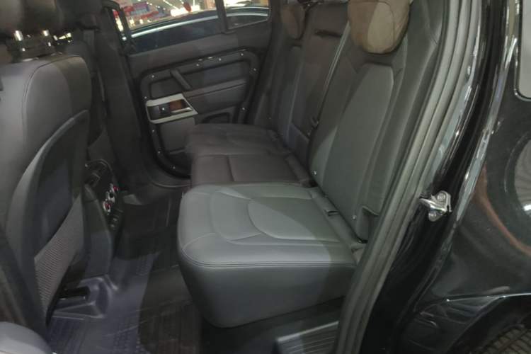 Used Land Rover Defender 2024 110 3.0T P400 XS Left Rear Seat