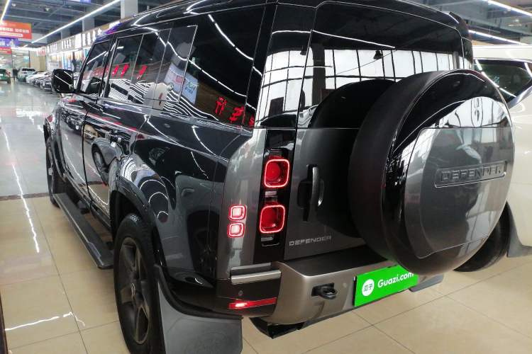 Used Land Rover Defender 2024 110 3.0T P400 X-DYNAMIC HSE Left Side
