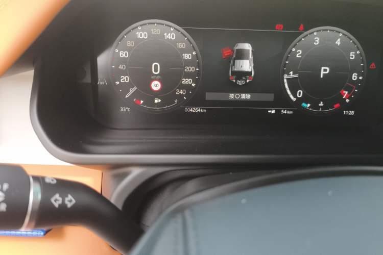 Used Land Rover Defender 2024 110 3.0T P400 Dark Edition Odometer Close Up