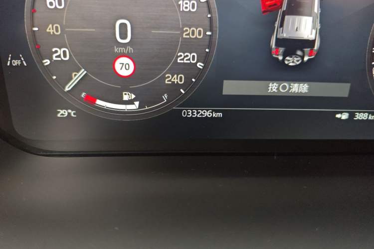 Used Land Rover Defender 2024 110 3.0T P400 Dark Edition Odometer Close Up