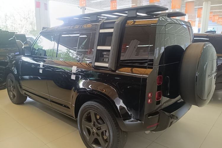 Used Land Rover Defender 2024 110 3.0T P400 X-DYNAMIC HSE Rear Left 45 Deg