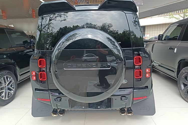 Used Land Rover Defender 2024 110 3.0T P400 X-DYNAMIC HSE Rear