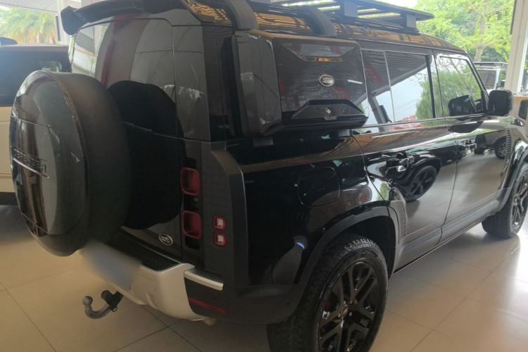Used Land Rover Defender 2024 110 3.0T P400 Dark Edition Rear Right 45 Deg