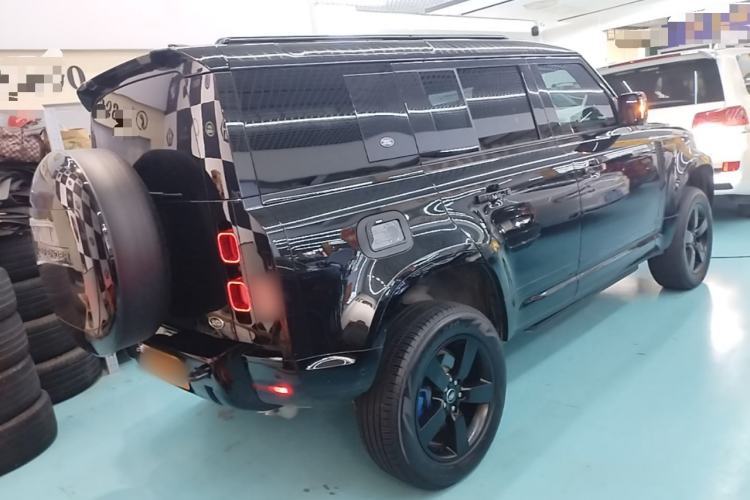 Used Land Rover Defender 2024 110 3.0T P400 X-DYNAMIC HSE Rear Right 45 Deg