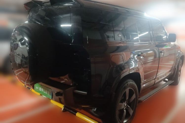 Used Land Rover Defender 2024 110 3.0T P400 X-DYNAMIC HSE Rear Right 45 Deg