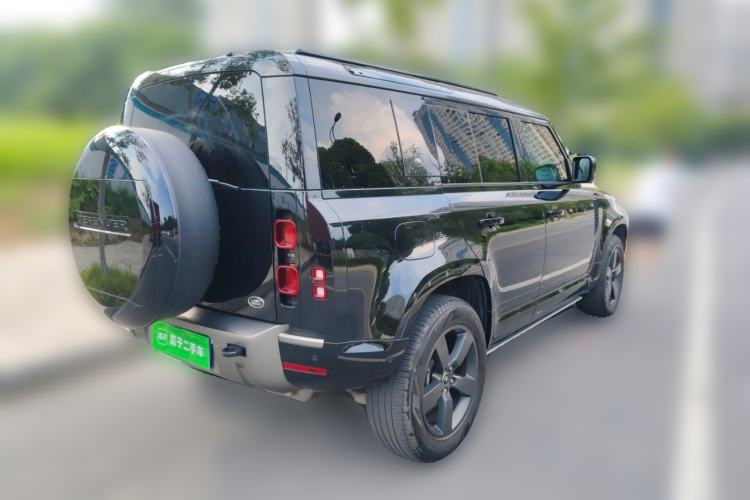 Used Land Rover Defender 2024 110 3.0T P400 X-DYNAMIC HSE Rear Right 45 Deg