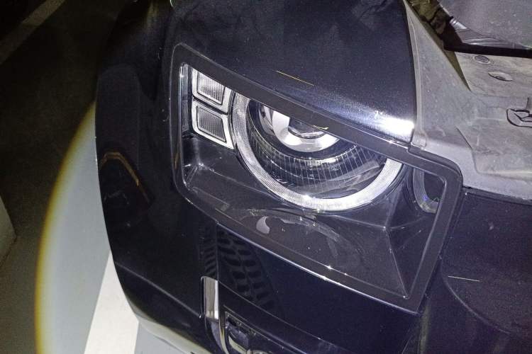 Used Land Rover Defender 2024 110 3.0T P400 X-DYNAMIC HSE Right Front Headlight