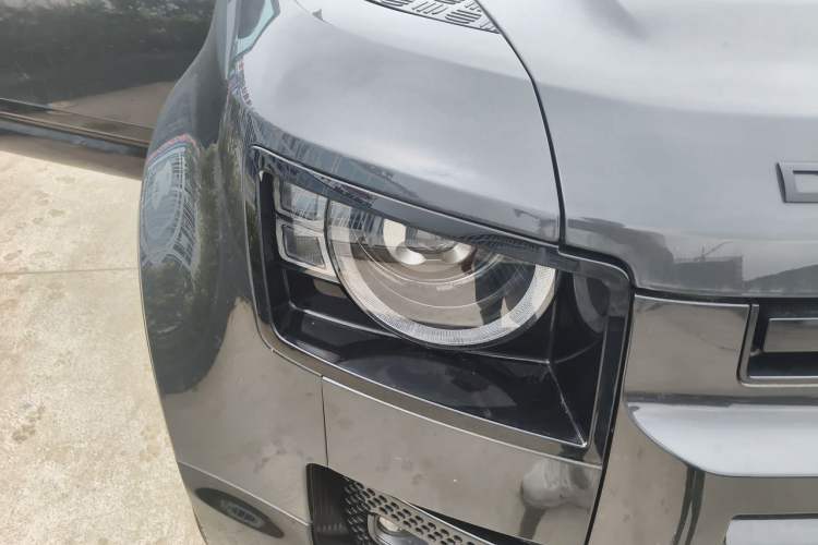Used Land Rover Defender  Right Front Headlight