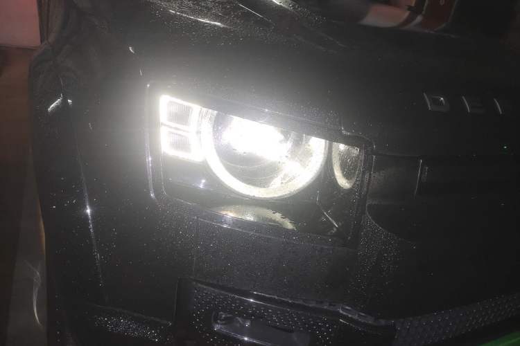 Used Land Rover Defender 2024 110 3.0T P400 X-DYNAMIC HSE Right Front Headlight