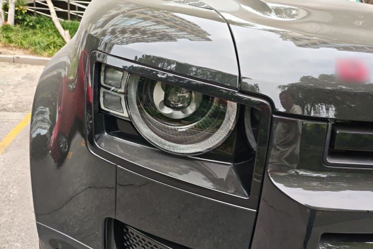 Used Land Rover Defender  Right Front Headlight
