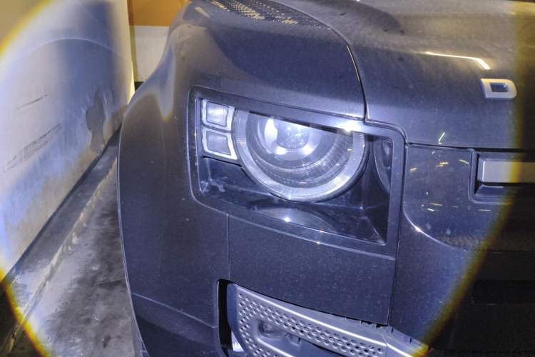 Used Land Rover Defender 2024 110 3.0T P400 X-DYNAMIC HSE Right Front Headlight
