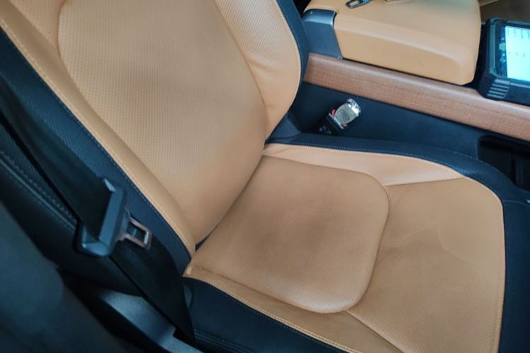 Used Land Rover Defender 2024 110 3.0T P400 X-DYNAMIC HSE Right Front Seat