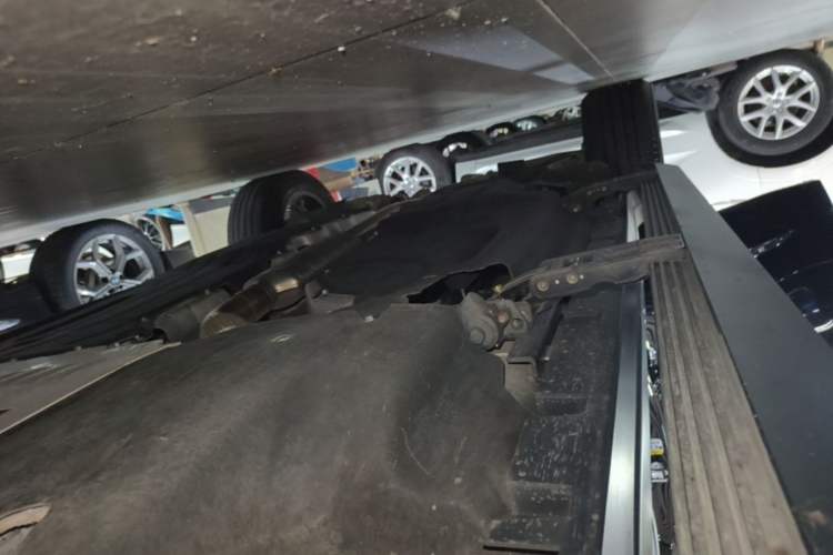 Used Land Rover Defender 2024 110 3.0T P400 XS Right Side Sill