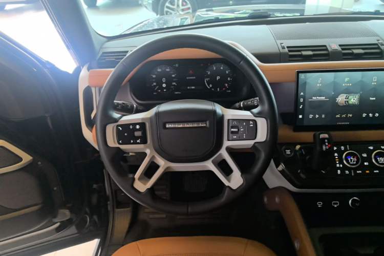 Used Land Rover Defender 2024 110 3.0T P400 Dark Edition Steering Wheel