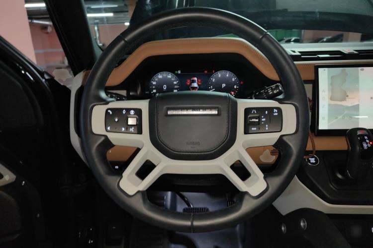Used Land Rover Defender 2024 110 3.0T P400 X-DYNAMIC HSE Steering Wheel