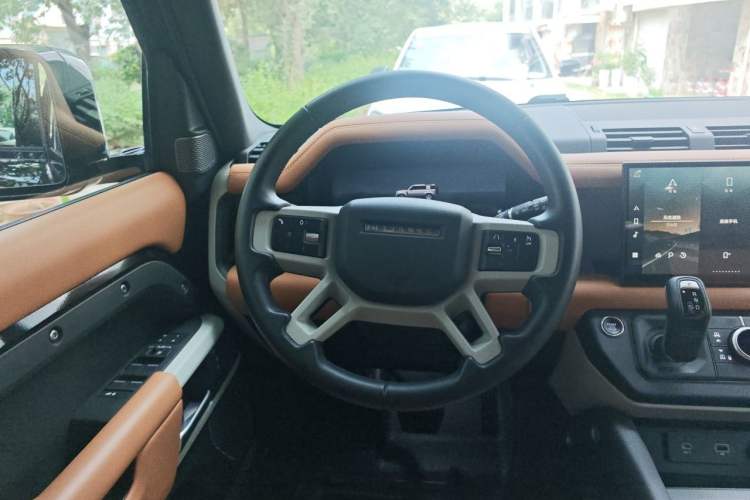 Used Land Rover Defender 2024 110 3.0T P400 XS Steering Wheel