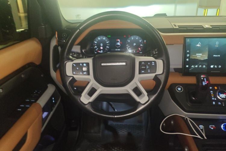 Used Land Rover Defender 2024 110 3.0T P400 Dark Edition Steering Wheel