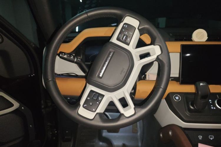 Used Land Rover Defender 2024 110 3.0T P400 X-DYNAMIC HSE Steering Wheel