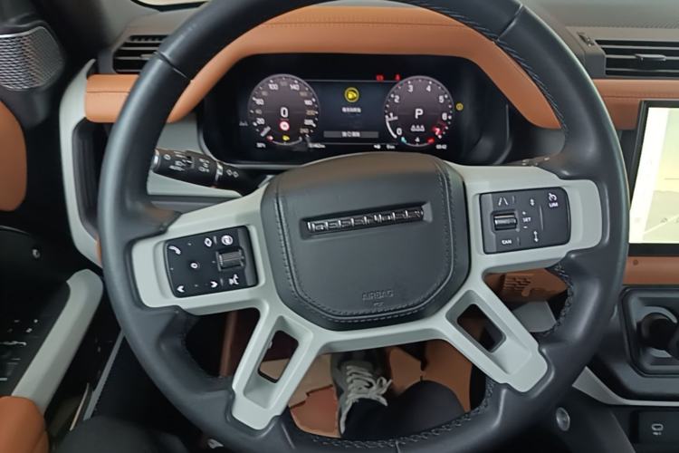 Used Land Rover Defender 2024 110 3.0T P400 X-DYNAMIC HSE Steering Wheel