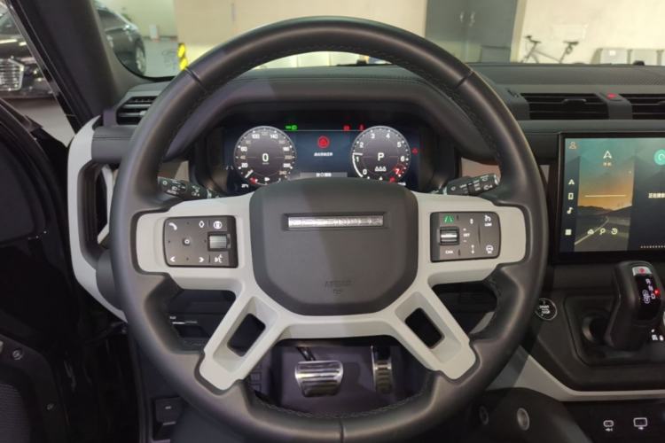 Used Land Rover Defender 2024 110 3.0T P400 XS Steering Wheel