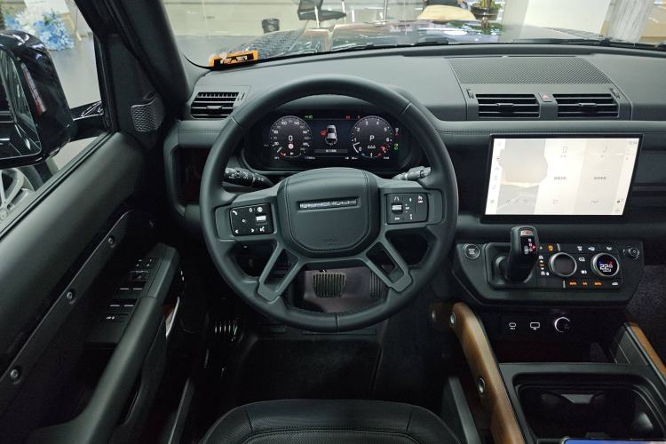 Used Land Rover Defender 2024 110 3.0T P400 X-DYNAMIC HSE Steering Wheel