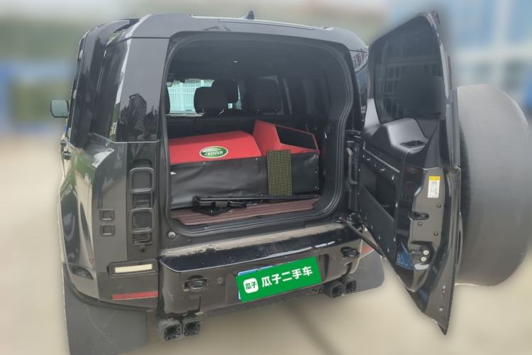 Used Land Rover Defender  Trunk