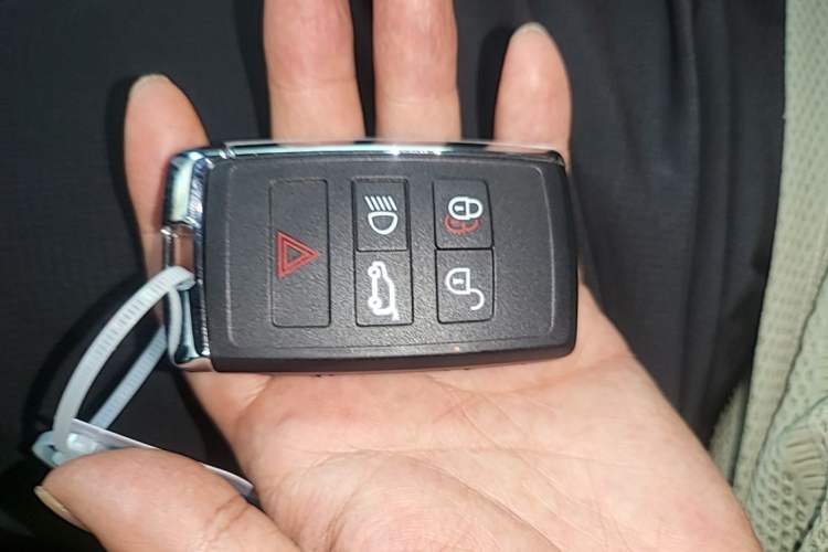 Used Land Rover Defender 2024 110 3.0T P400 X-DYNAMIC HSE Vehicle Key